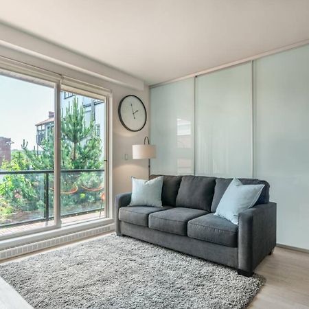 Clean 3Rd Floor Executive 1 Bedroom Apt In Old Town China Town 빅토리아 외부 사진