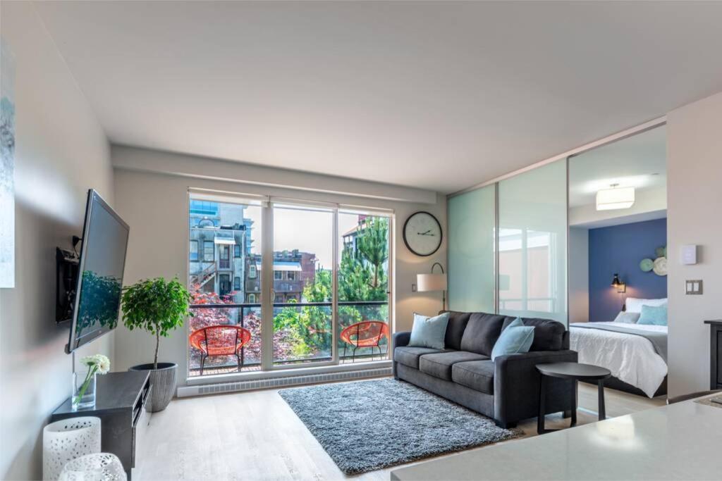 Clean 3Rd Floor Executive 1 Bedroom Apt In Old Town China Town 빅토리아 외부 사진